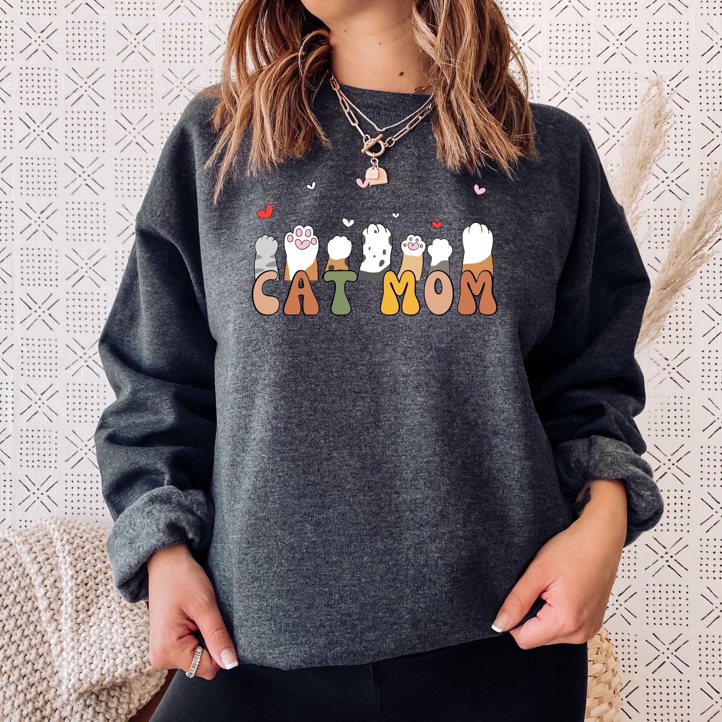 Retro Cat Mom Sweatshirt, Cat Valentine Shirt, Cat Mom Sweater, Cat Lover Gifts, Cat Owner Shirt, Cat Mom Gifts, Cat Owner Gifts, Cat Paws