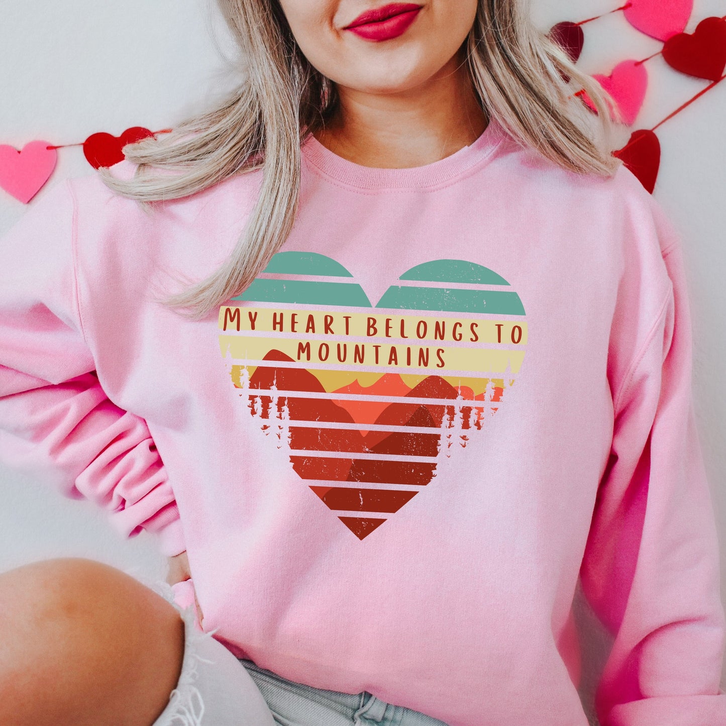 Mountain lover sweatshirt, my heart belongs to mountains, mountain shirt, oversized, rocky mountain aesthetic clothes college