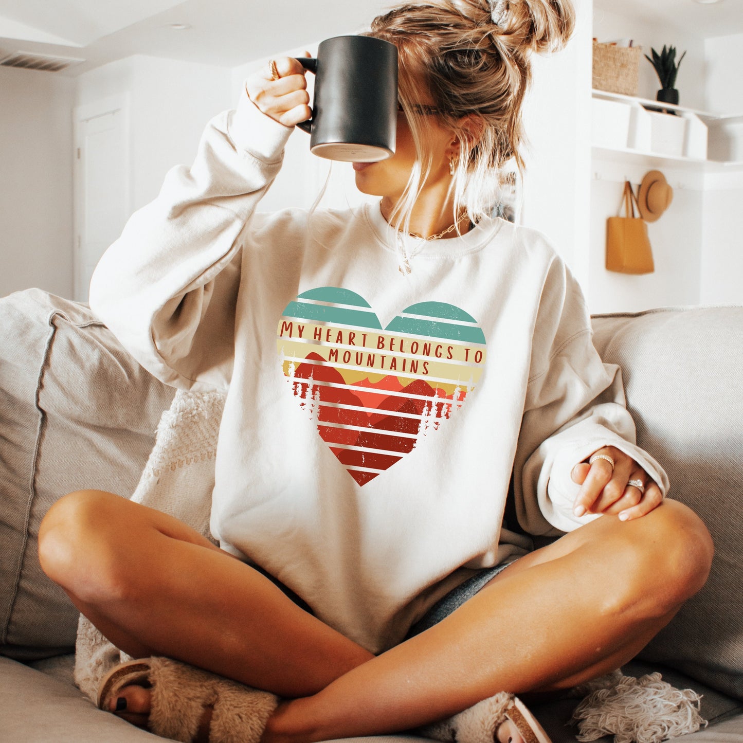Mountain lover sweatshirt, my heart belongs to mountains, mountain shirt, oversized, rocky mountain aesthetic clothes college