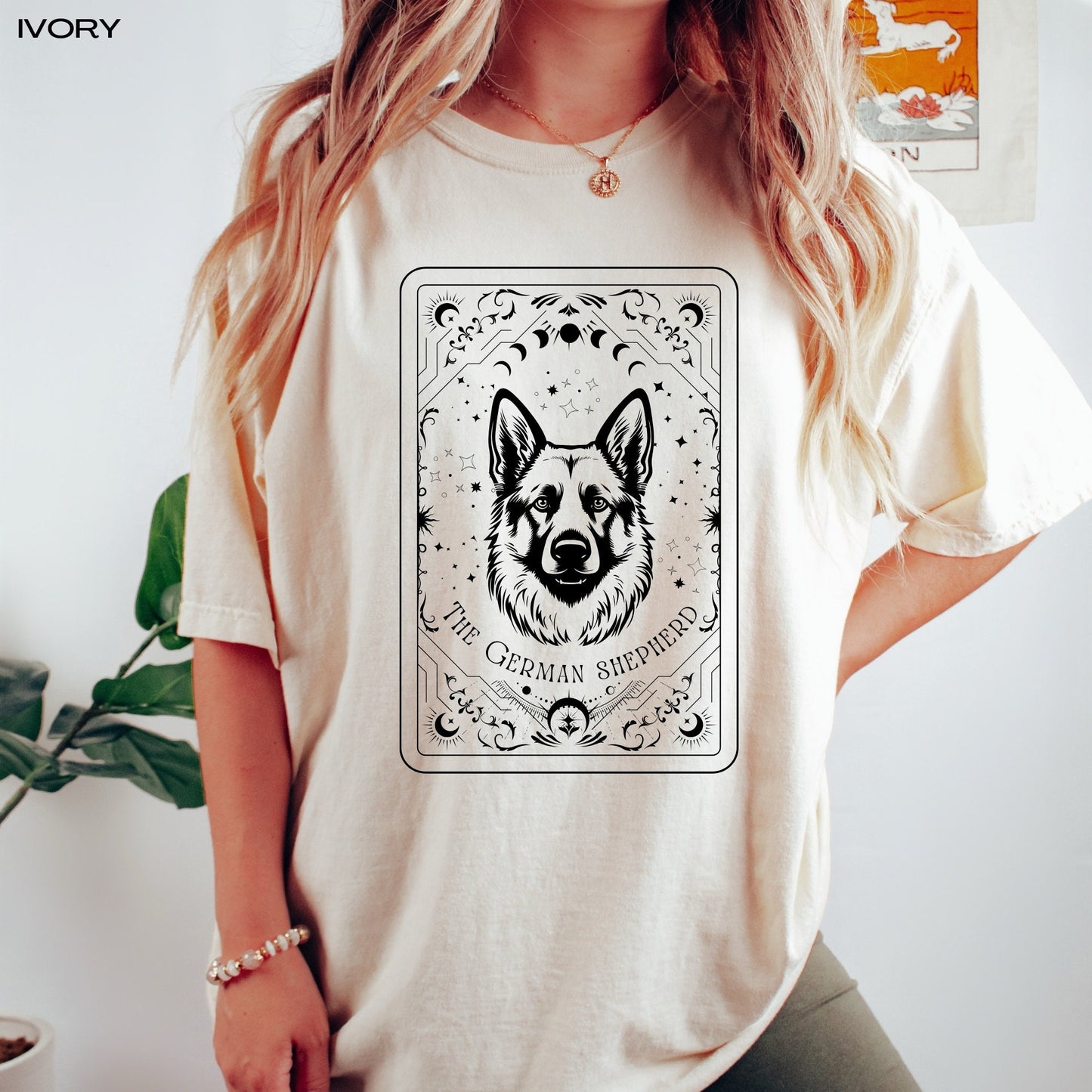 German Shepherd tarot shirt, shepherd gifts, dog mom shirt, vintage tee, sister birthday gift, shepherd owner t-shirt, girlfriend gift