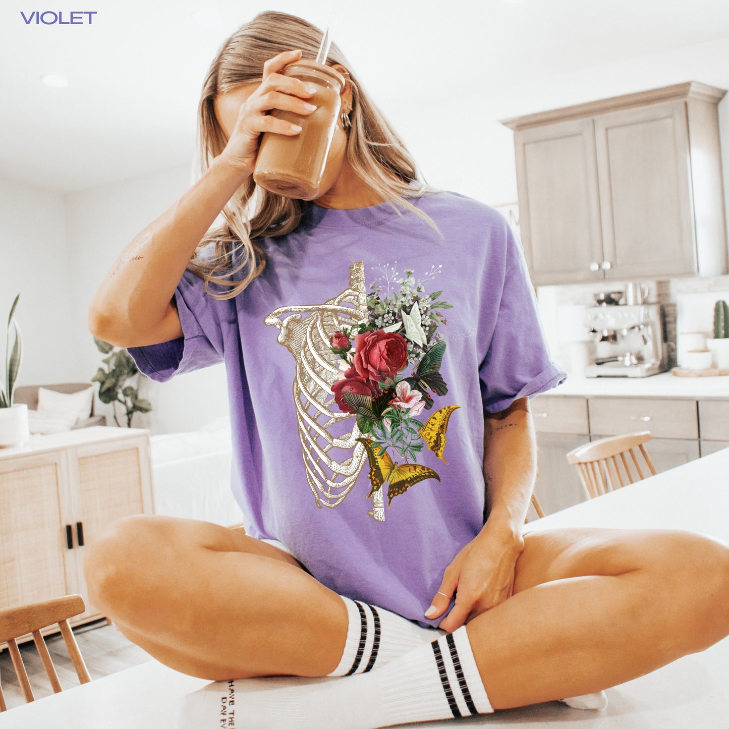 Skeleton rib vintage t-shirt, ribcage shirt, retro skeleton tee, 90s skull shirt, spooky season shirt, Y2k skull tee, 2000s oversize tee