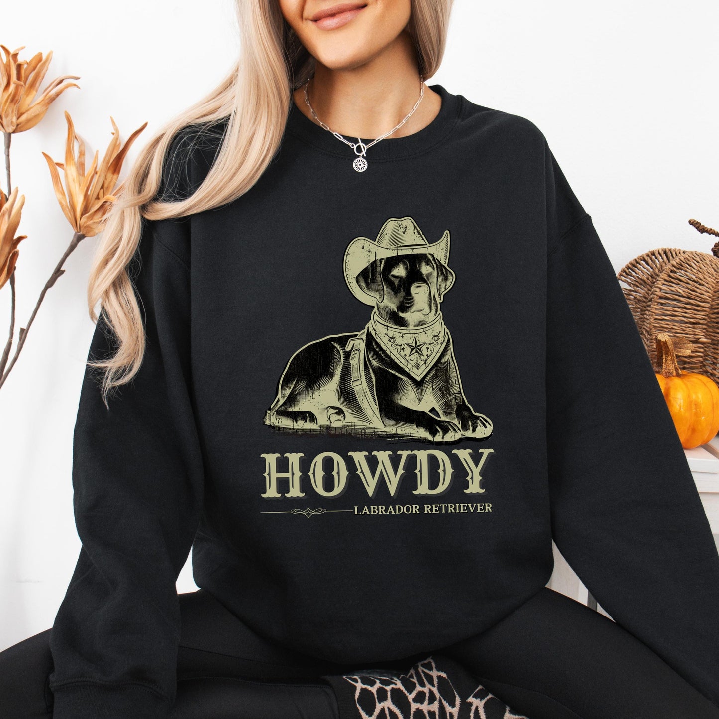 Retro Cowboy Howdy Labrador Sweatshirt, lab mama sweater, wife birthday crewneck, labrador retriever gifts, cowgirl gifts, retro Texas shirt