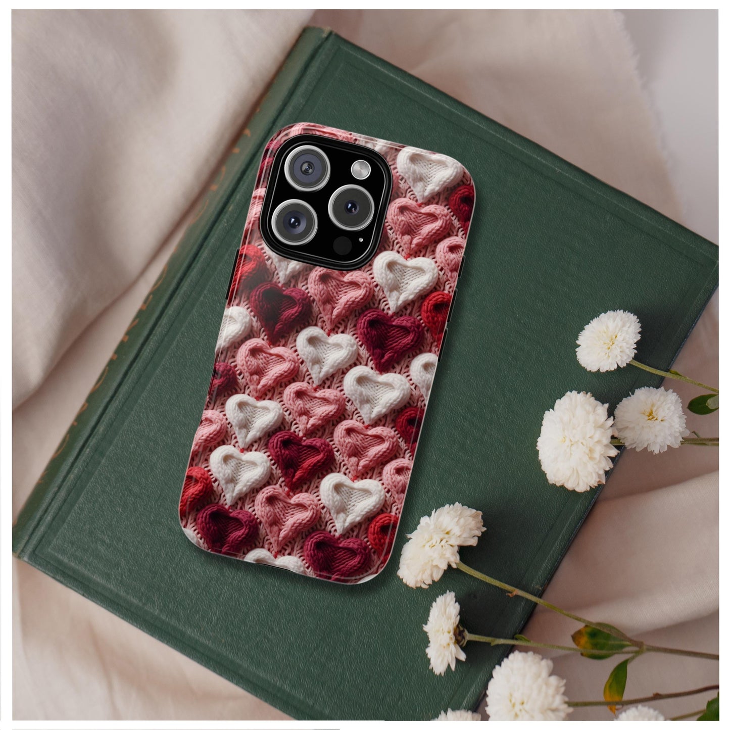 Valentine day knitted heart phone case for iPhone, for Samsung Galaxy, for Google Pixel models - ideal yarn lover gift for her