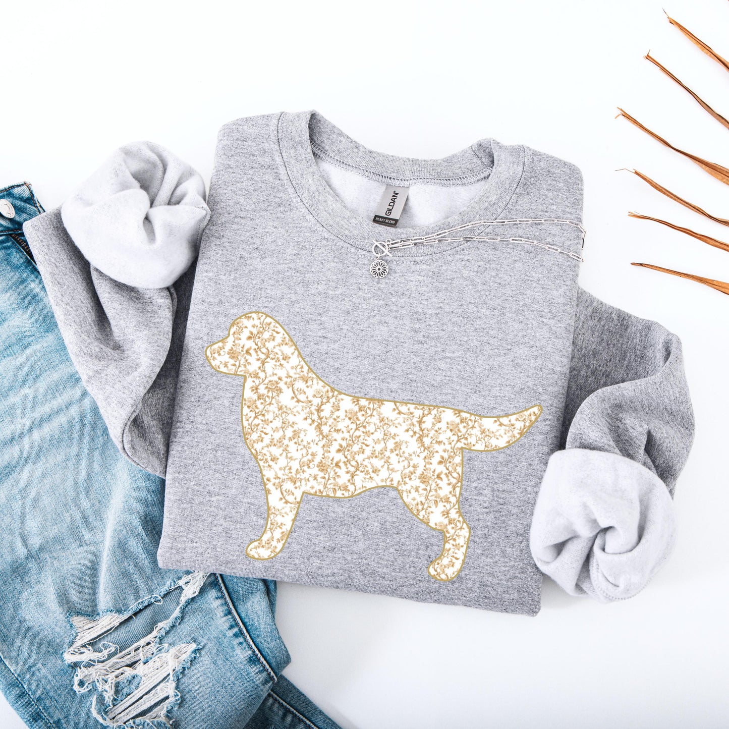 Labrador Toile De Jouy Shirt, labrador gift, lab mama sweatshirt, puppy mom sweater, gift for dog owner, labrador retriever breeder gift