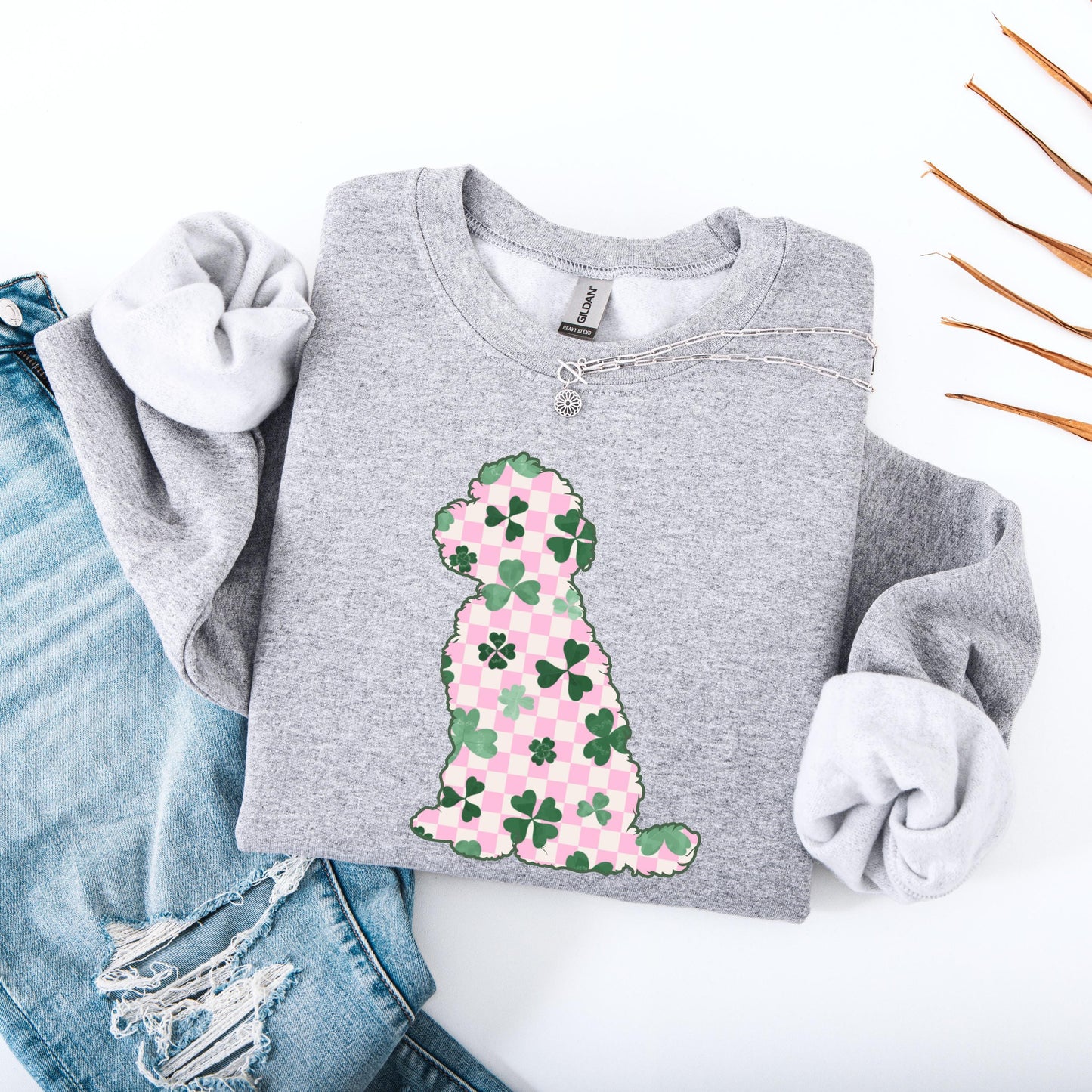 Pink Retro Shamrock Golden Doodle shirt, doodle dog gift, lucky leprechaun, irish gift, goldendoodle mama sweatshirt, Saint Patricks day