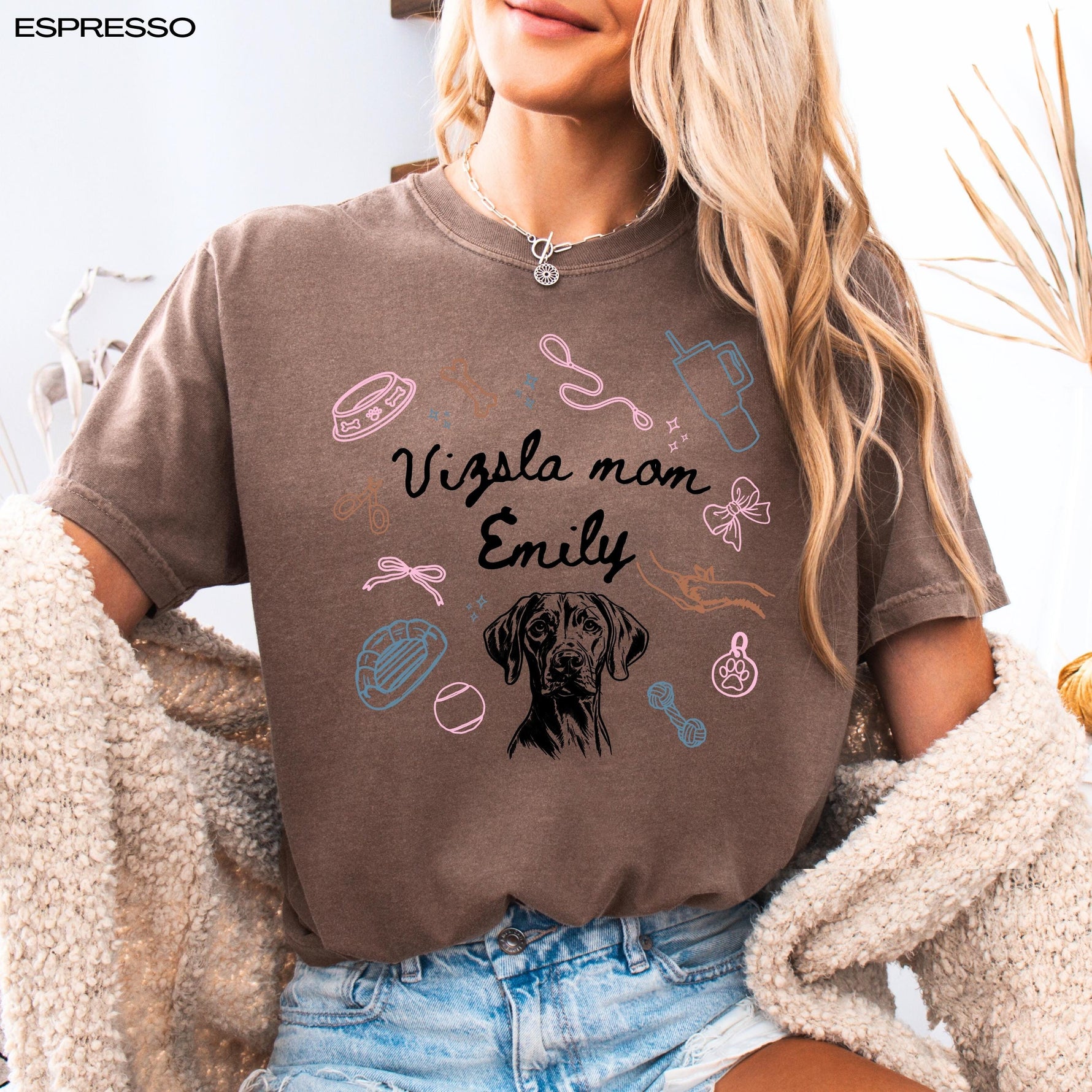 Personalized Hungarian Vizsla Dog Mom Shirt ywd4kc-br.myshopify.com