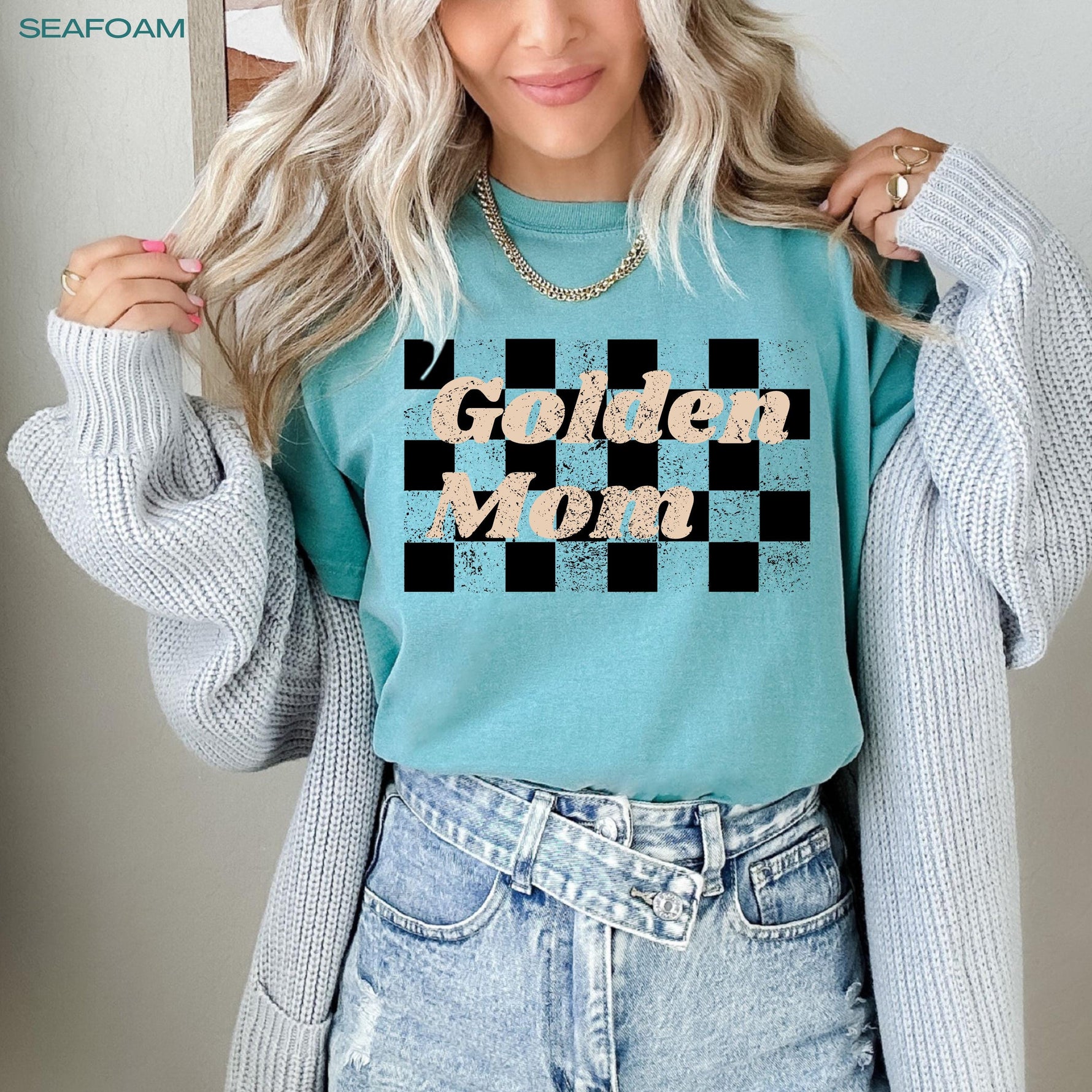 Retro Checkered Golden Mom Shirt ywd4kc-br.myshopify.com