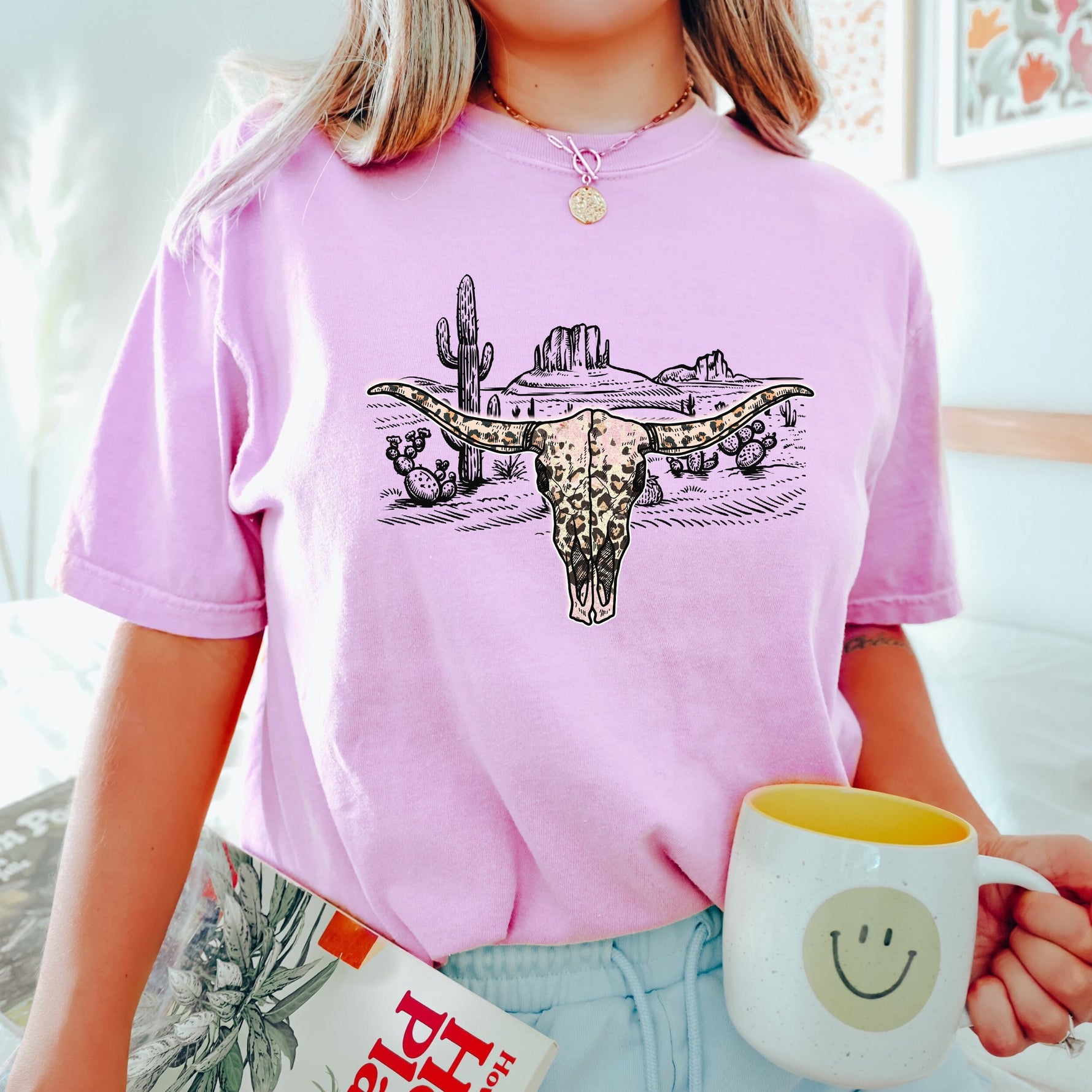 Southwestern Skull Comfort Colors T-Shirt ywd4kc-br.myshopify.com