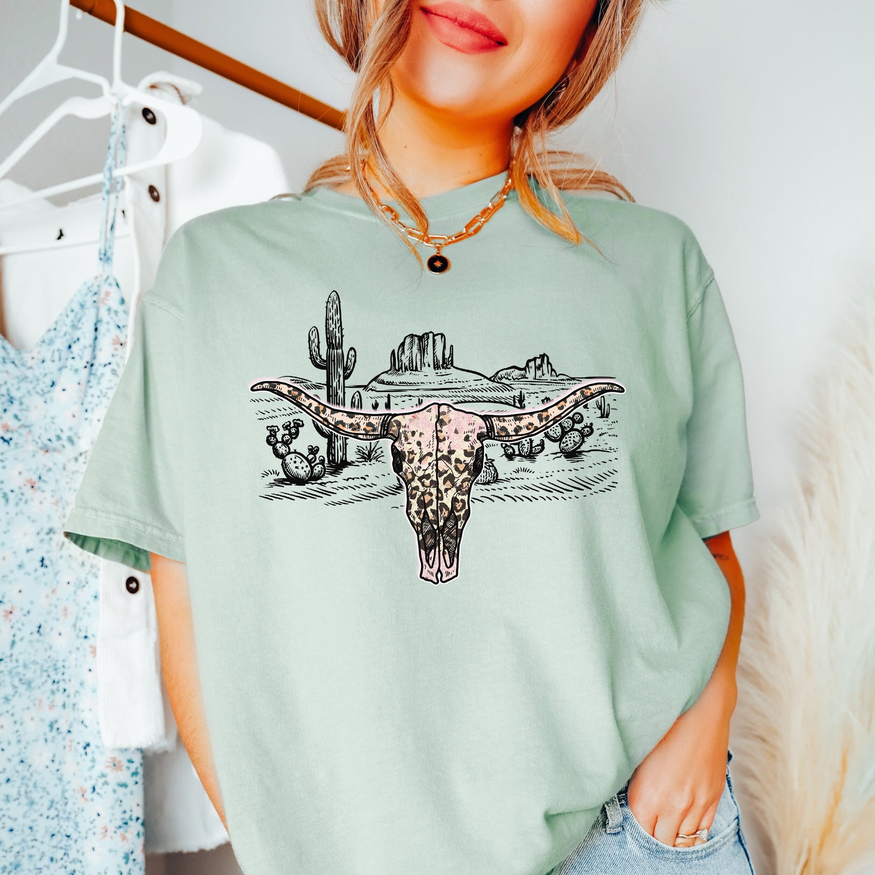 Southwestern Skull Comfort Colors T-Shirt ywd4kc-br.myshopify.com