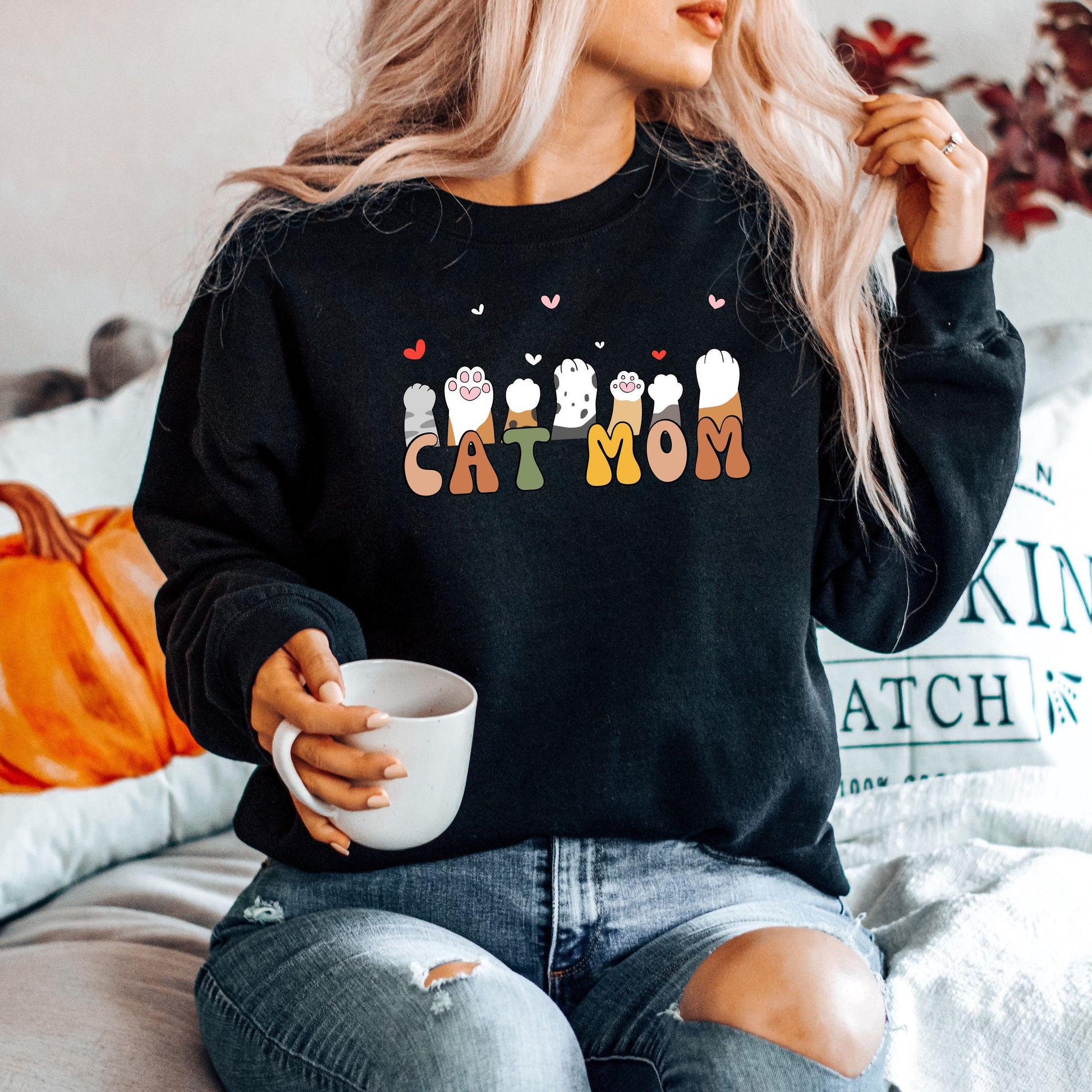 Retro Cat Mom Sweatshirt, Cat Valentine Shirt, Cat Mom Sweater, Cat Lover Gifts, Cat Owner Shirt, Cat Mom Gifts, Cat Owner Gifts, Cat Paws