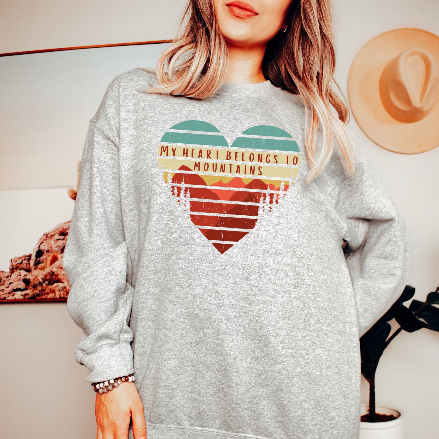 Mountain lover sweatshirt, my heart belongs to mountains, mountain shirt, oversized, rocky mountain aesthetic clothes college
