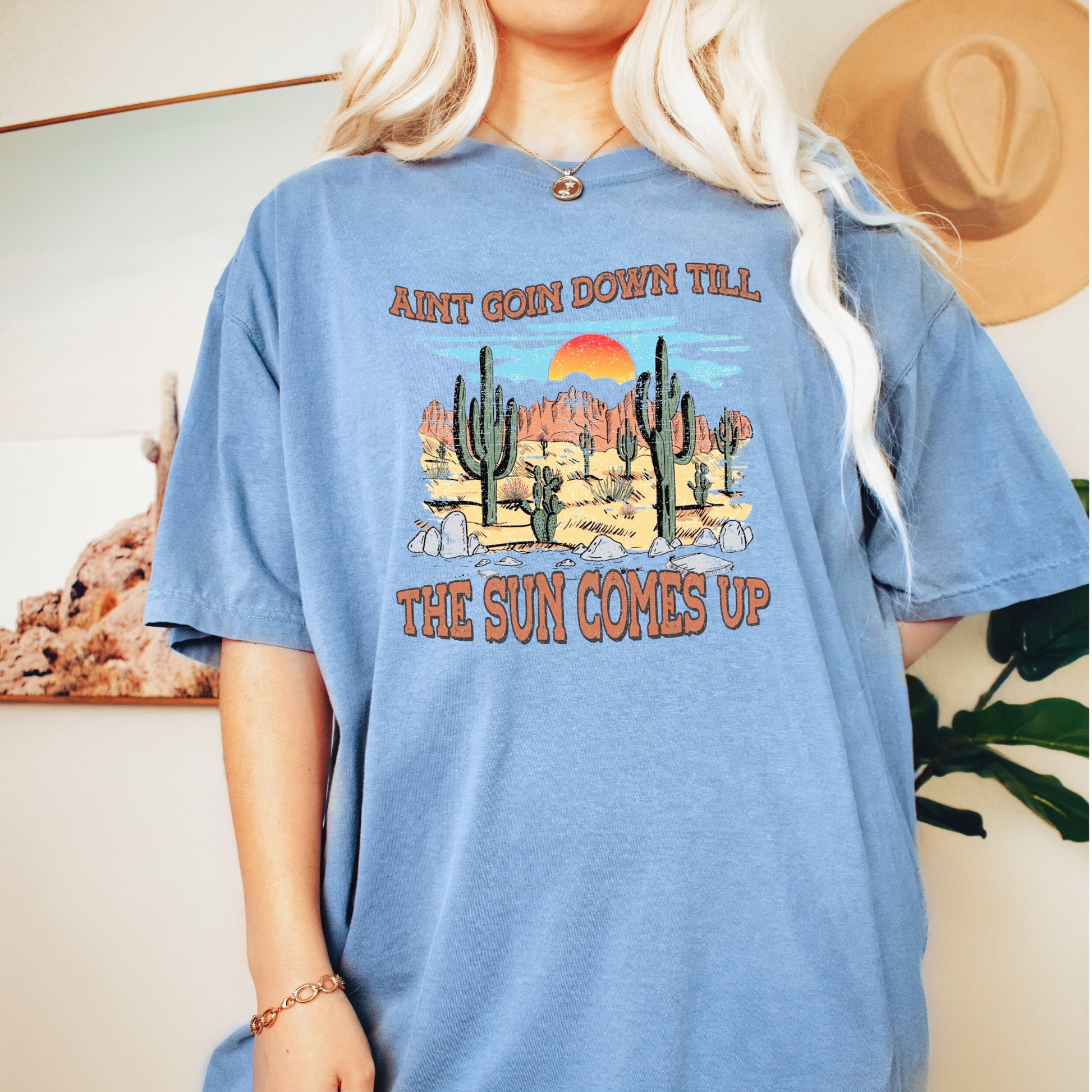 Aint goin down till the sun comes up tee, cowgirls tee, comfort vintage inspired colors t-shirt, Nashville tee, tennessee tee, western gifts