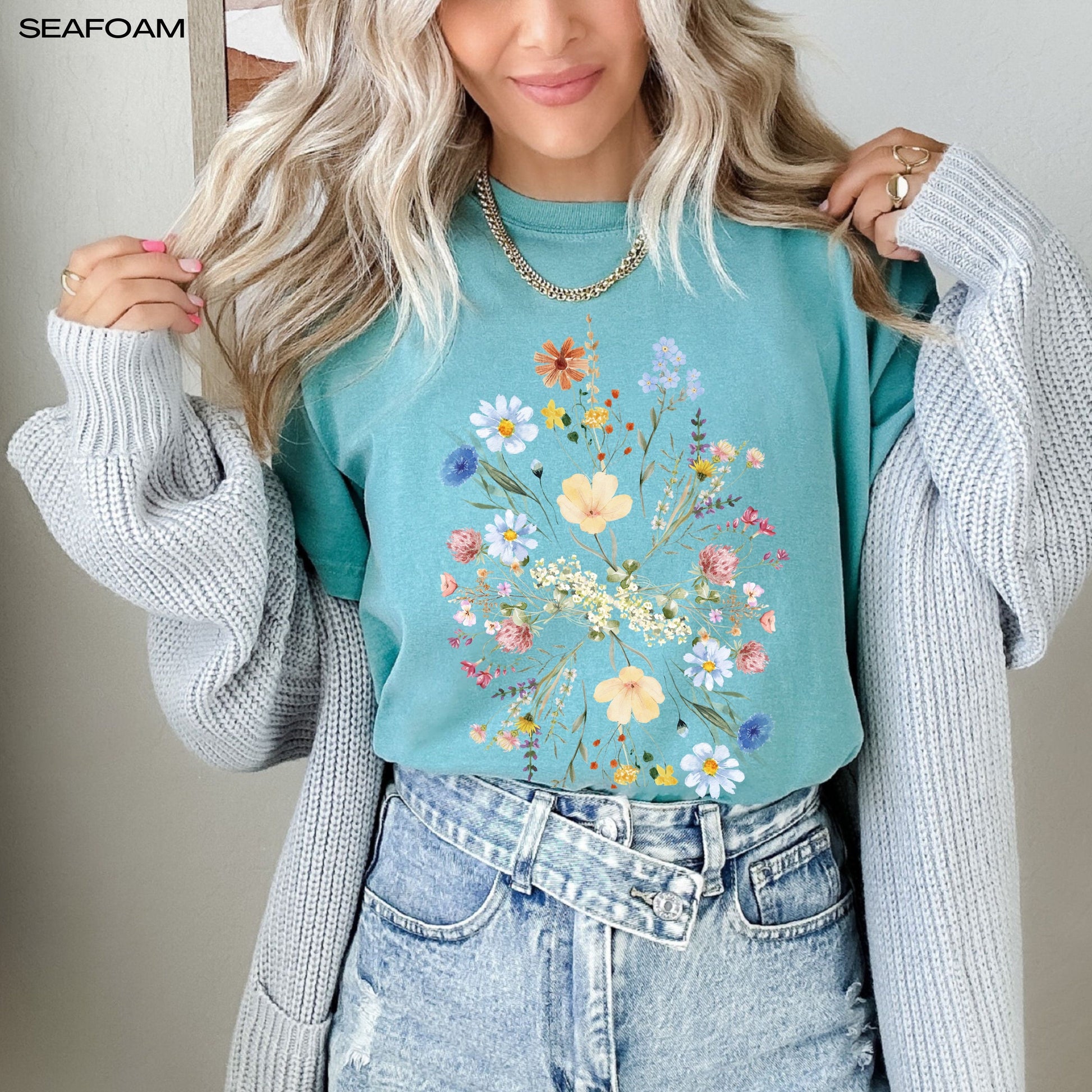 Wildflowers t-shirt, comfort colors shirt, cottagecore aesthetic outfit, trending summer, easter gifts, niece birthday gift, boho, botanical