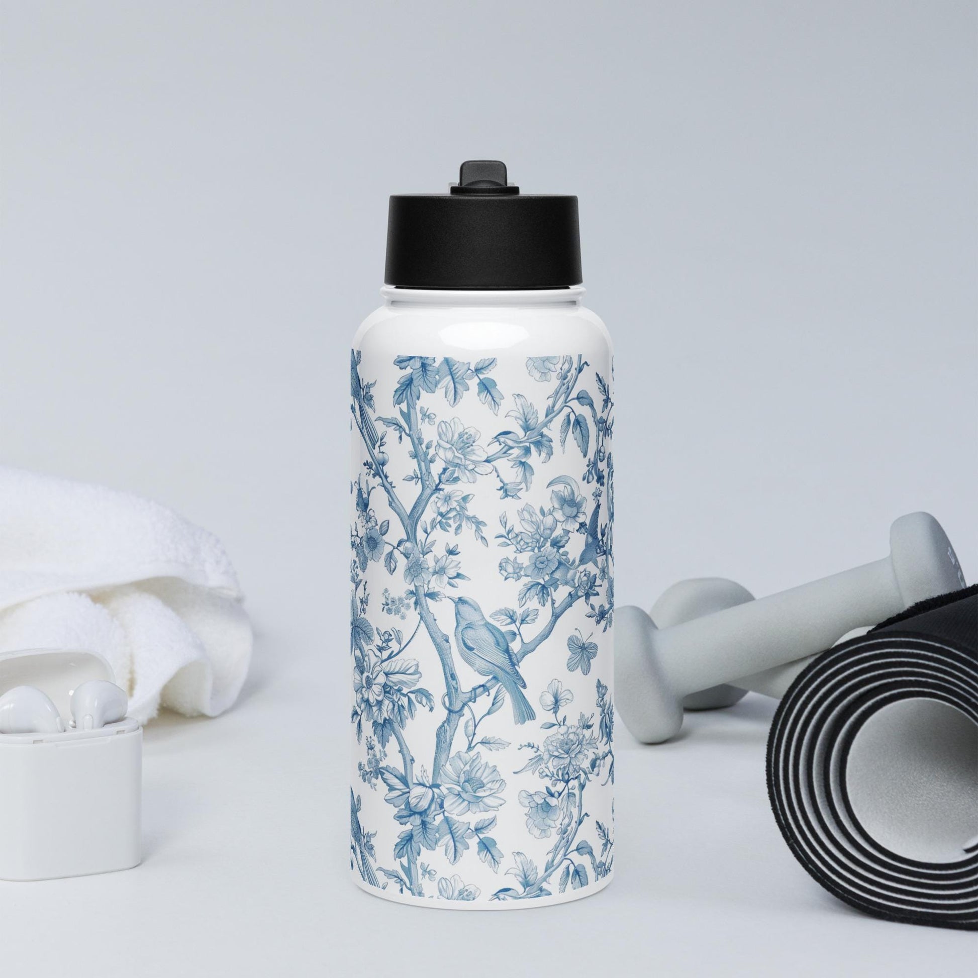 Toile de Jouy blue birds stainless steel water bottle with a straw lid 32oz